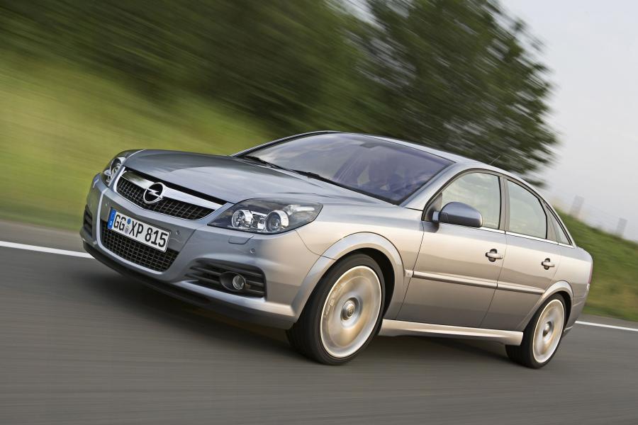  Opel Vectra GTS 2005 года  (фото 12 из 19)